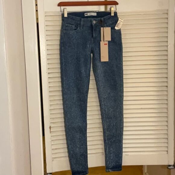 NWT Levi’s leggings 535 super stretch unique appearance ultra low rise 25 waist - Picture 1 of 10